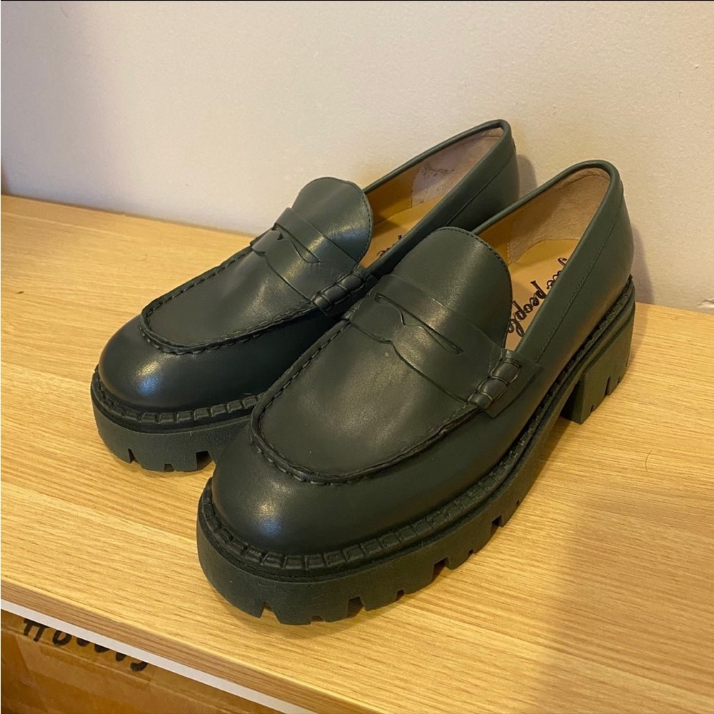 Free People Lug Sole Loafer size 7.5
